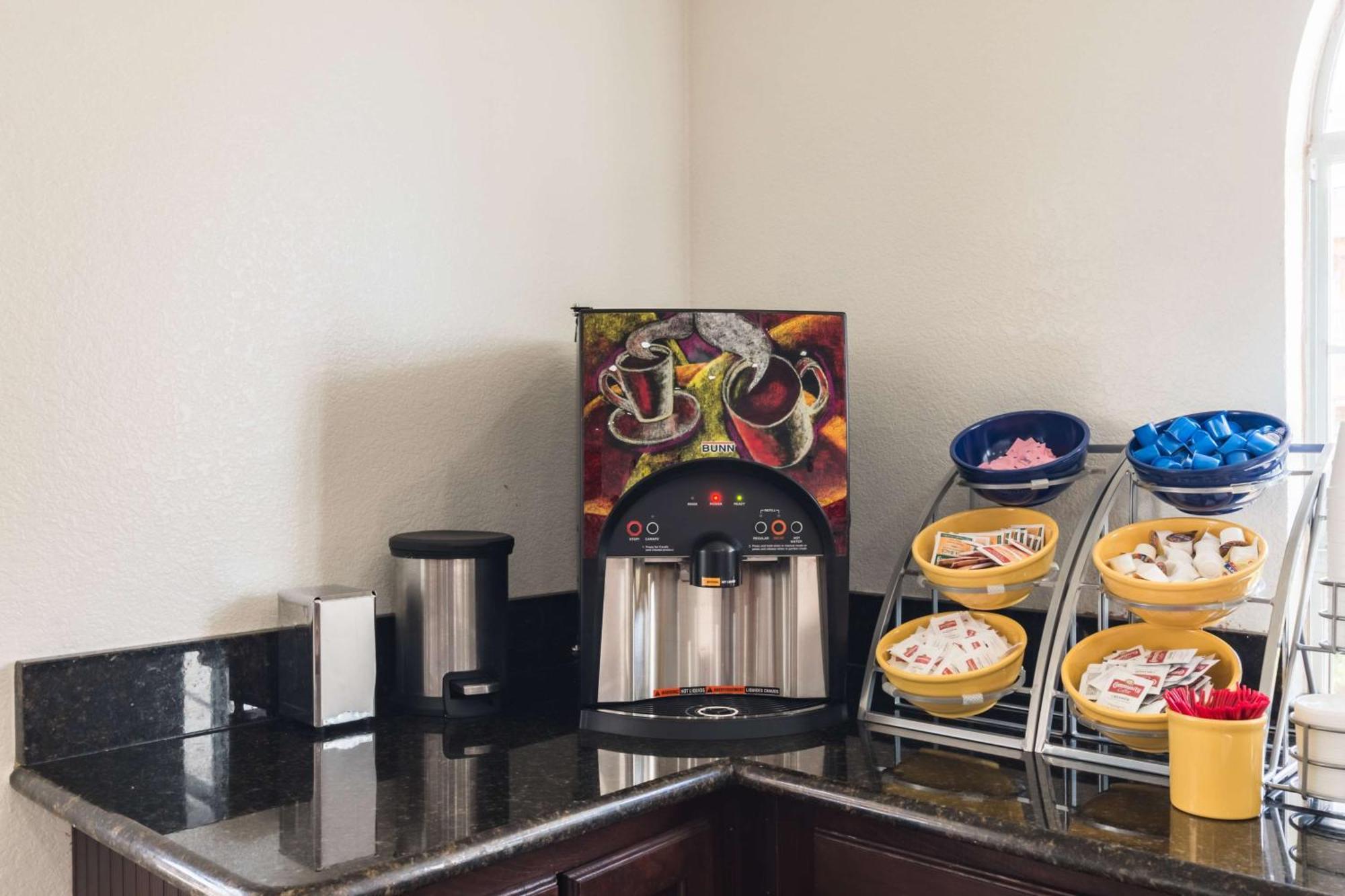 Motel 6 Alvarado Tx Εξωτερικό φωτογραφία